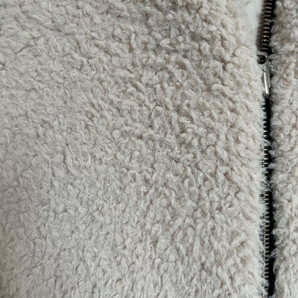 Aritzia Wilfred Chatou Vest - Picture 4 of 7